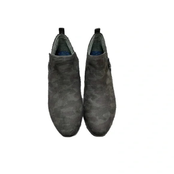 Women’s Camouflage Shoes - Picture 3 of 5